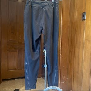 Small Lululemon Black Yoga Joggers